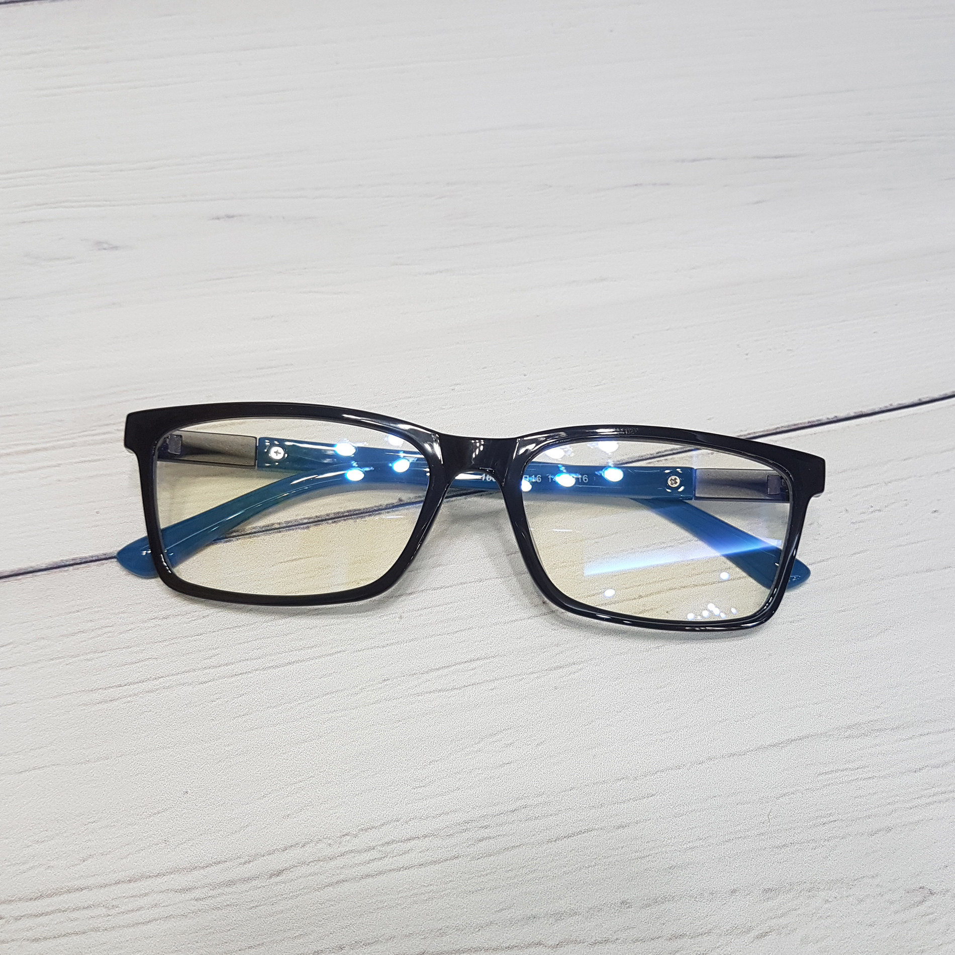 25.Mua kính bảo vệ mắt chống ánh sáng xanh ở đâu tốt, giá rẻ.1
