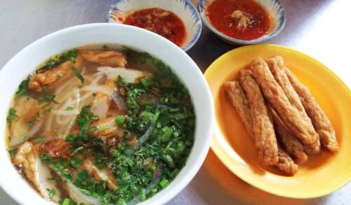 Banh Canh Cha Ca Nha Trang 06