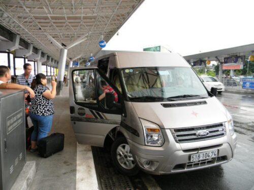 Bạn nên chọn xe 7 chỗ sân bay Tân Sơn Nhất nhanh vì đảm bảo sự An toàn và chuyên nghiệp